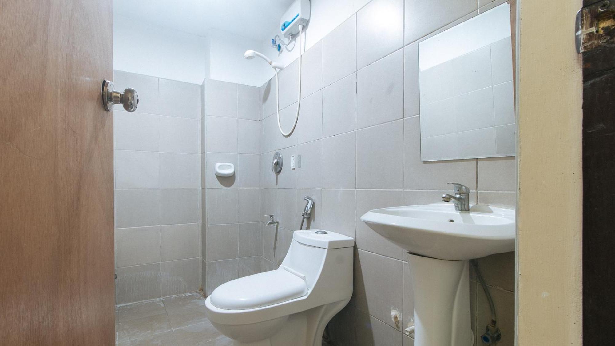 Reddoorz Near Sm City Muntinlupa San Pedro  Ngoại thất bức ảnh